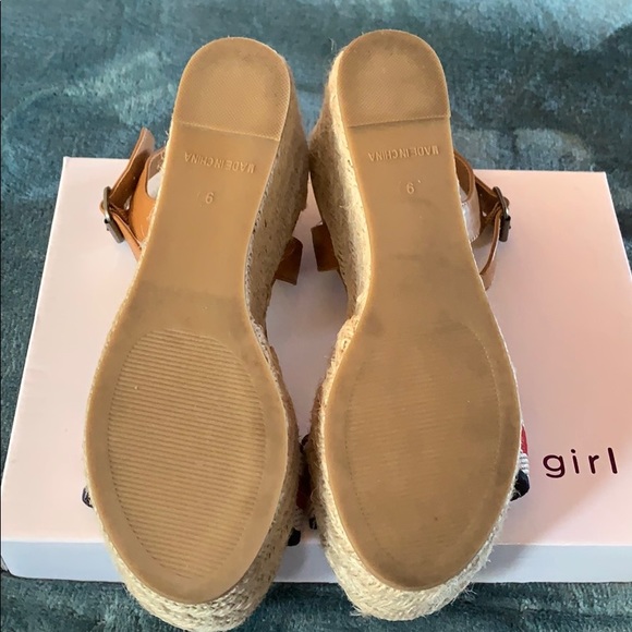 Madden girl - Picture 9 of 11